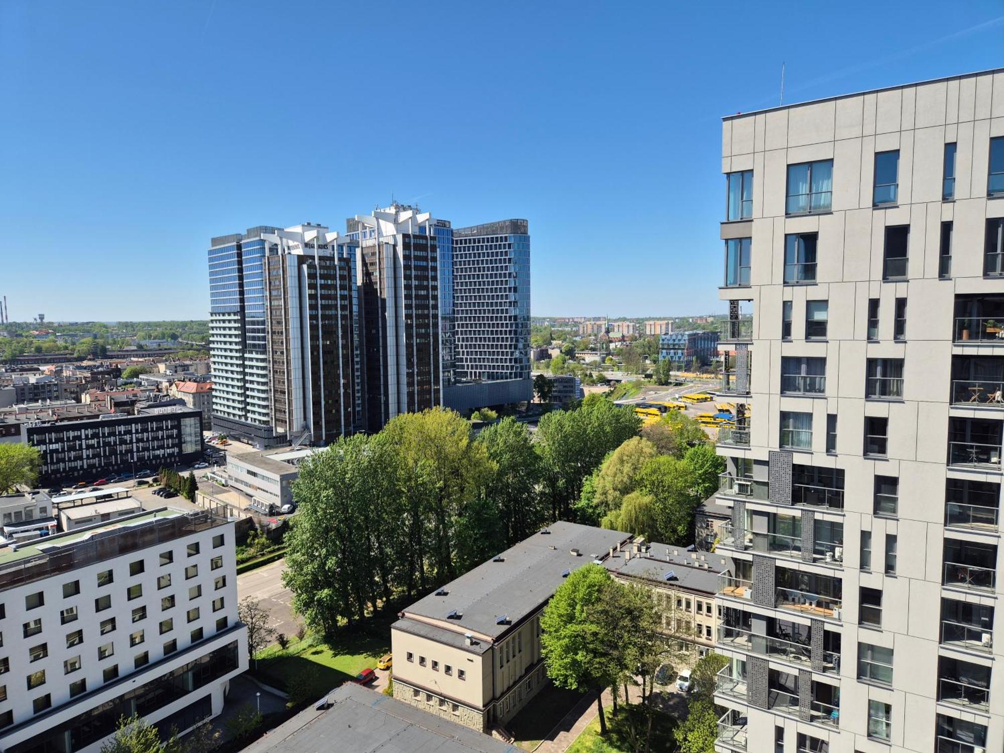 15 Pietro Sokolska 30 Towers Apartments - New- Lux- Parking- Sauna- Gym- And Good View From 15Th Floor Katowice Exteriör bild